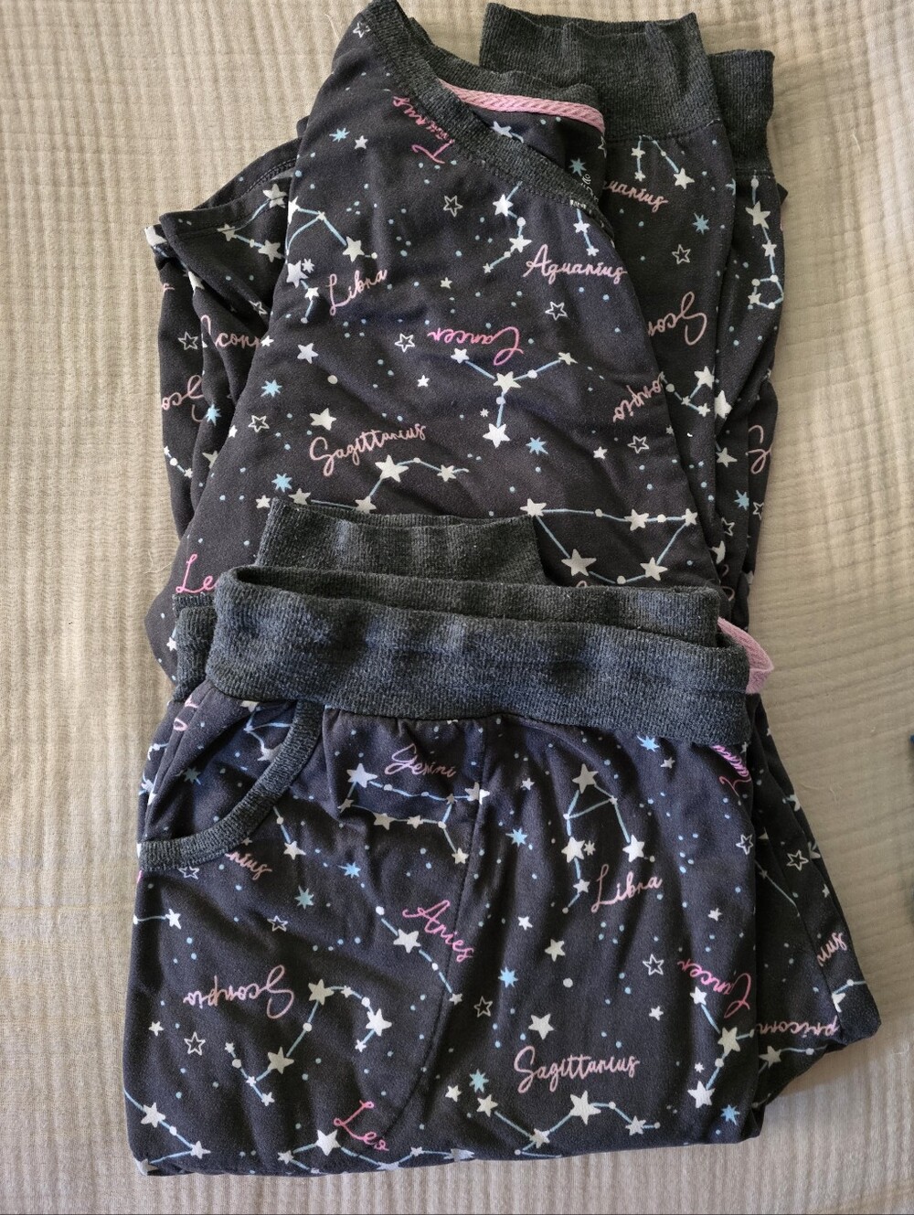 Cuddl Duds Black Lounge Top with Pastel Star and Script Print
